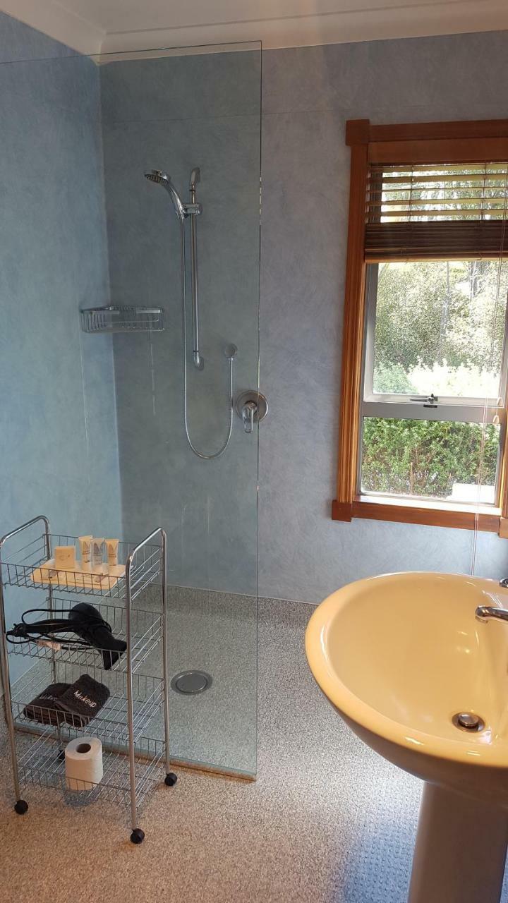 Above The River Karapiro Bed & Breakfast Εξωτερικό φωτογραφία